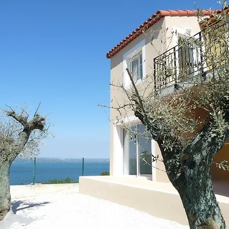 Et La Provence Aparthotel 3*