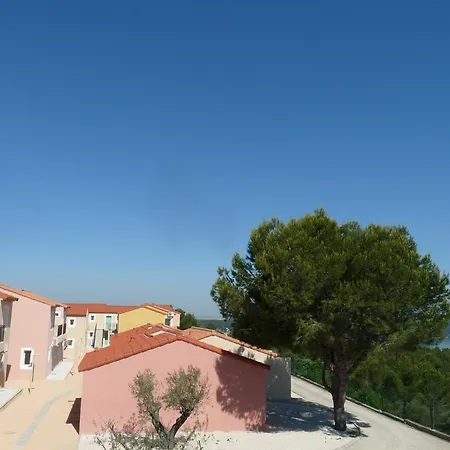 Et La Provence 아파트호텔